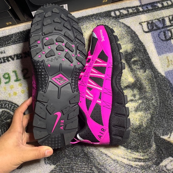 Supreme Nike AirMax - Picture 6 of 8